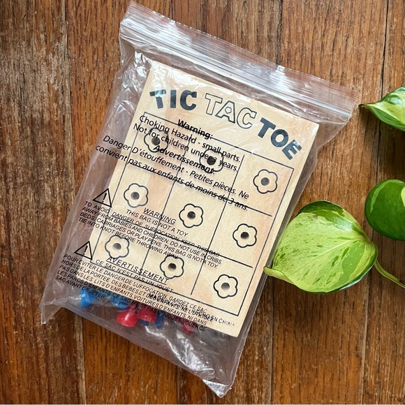 Tic Tac Toe Wooden Pegboard Game - Picture 2 of 4